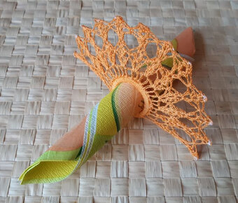 Háčkované vějíře - držáky ubrousků ke stolování 4 ks - 5