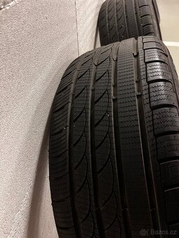 Prodám sadu zimních pneumatik 235/45 R18 - 5