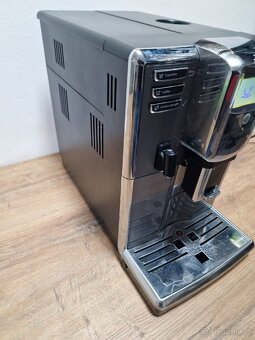 kávovar Philips series 5000 - 5