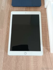 Prodám 2x iPad 2018 - 6 generace - 5