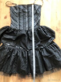 Šaty černo-stříbrné vel. M (36/38), zn. Rinascimento - 5