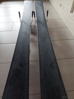 Dětské lyže Völki 120cm+ 2 x lyžáky - 5