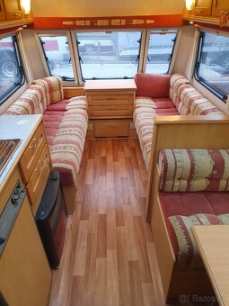 Velmi pěkný karavan bez TP - 5