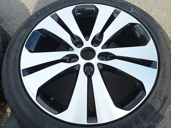 5x114,3 Kia Sportage III alu disky 7jx18 ET40,5 - 5