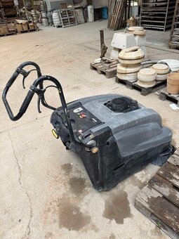 zametací vysávací stroj Karcher KM 75/40 W - 5