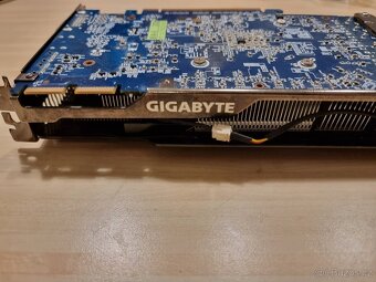 Grafická karta Gigabyte HD7950 WindForce (3GB) - 5
