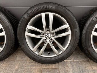 Originál VW Touran 215/55 r17 - 5
