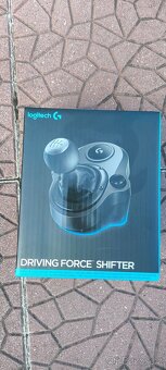 Prodám volant Logitech G29 s řadící pákou - 5