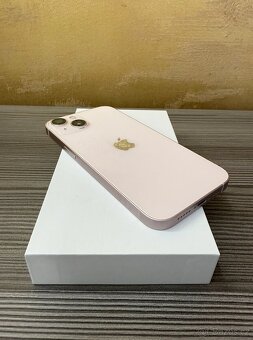 Apple iPhone 13 128GB růžová, pěkný stav, baterie 100% - 5