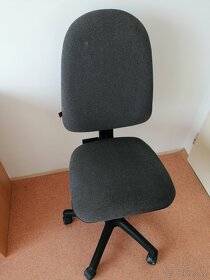 Počítačový stůl s kancelářskou židlí - 5