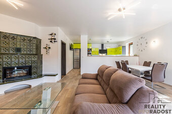 Prodej rodinného domu 240 m², pozemek 569 m² U potoka, Kobyl - 5