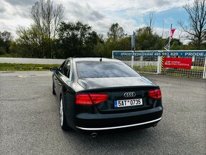 Audi A8 sedan - 5