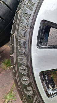 Krásná originální sada 8,5×19 ET45 pro Audi A8 - 255/35 R19 - 5