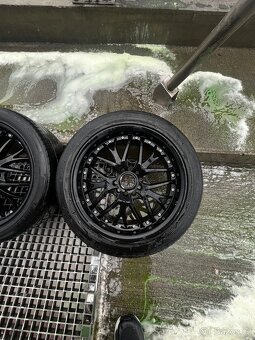 R17 5x112 a 5x120 - 5