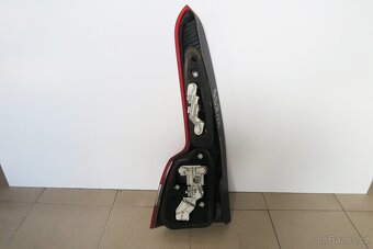 Zadní světla Volvo V50 - 5