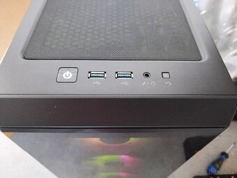 HERNÍ PC,Ryzen 3700X,RX 6600,16GB,SSD+SATA,WiFi - 5