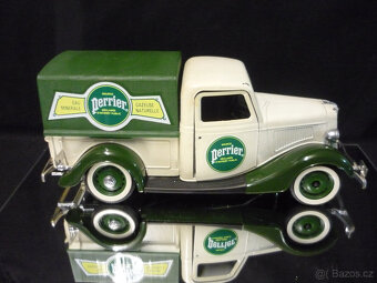 Ford V8 PickUp Perrier Solido 1/18 - 1/19 - 5