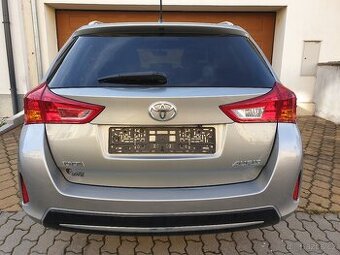 TOYOTA AURIS kombi 1,6i 97KW KAMERA 8xKOLA - 5