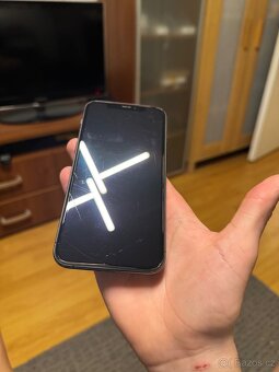 IPhone 11 Pro 64gb + příslušenství - 5