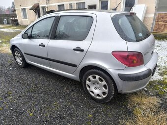 PEUGEOT 307 1,4i - 5