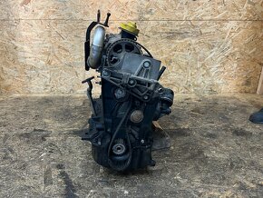 HOLÝ MOTOR 1.5 DCI 9K9 J750 - 5