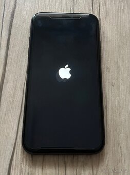 iPhone 11 black 64 GB - 5