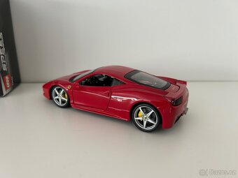 Ferrari 458 Italia 1/24 BBurago - 5