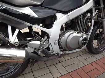 Suzuki GS 500 - 5