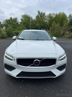 Volvo V60 2019 • odpočet DPH • doložitelné 200t.km. - 5