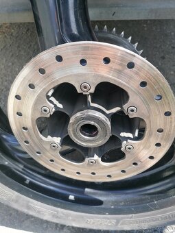 Prodám kola = gumy na super moto R17 - 5