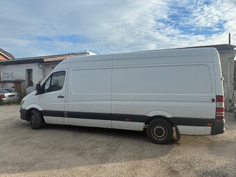 Mercedes Benz Sprinter - 5