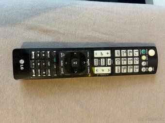 LG TV 32 palců - 5