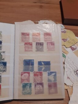 Malé album s poštovnými známkami - 5