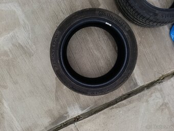 Continental Premium Contact 225/45/17 - 5