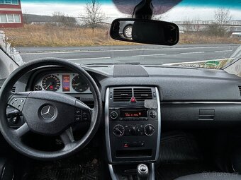 Mercedes Benz B150 - 5