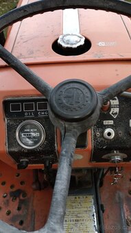 KUBOTA B1400 - 5