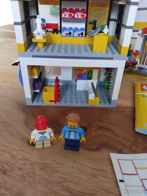 LEGO Creator Expert 40305 Miniaturní Lego obchod - 5