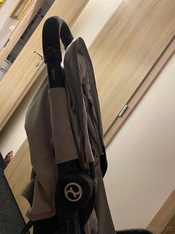 Cybex beezy lava grey - 5