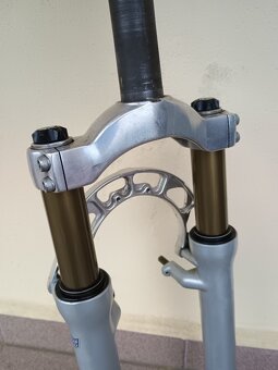 Odpružená vidlice Marzocchi Z3 Light - 5