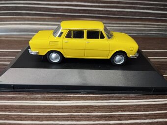 Škoda 100 L 1:43 Deagostini - 5