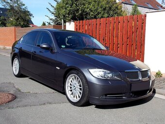 206000km BMW 330i e90 MANUÁL 190kW vybavené, nehavarované - 5