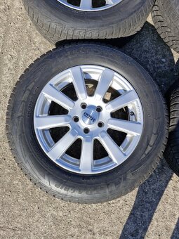 215/65 R16 98H 5x112 - 5