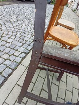 3x židle. - 5