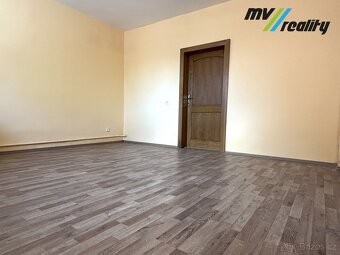 Pečky, Prodej Rodinného domu 4+kk s vejminkem a dvorem (265 - 5