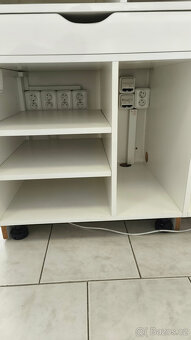 Prodejní pult nebo recepce na zakázku - lamino bílý lesk - 5