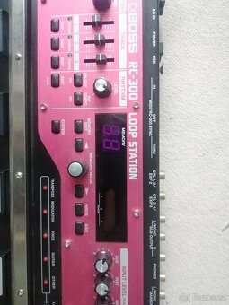 Boss RC 300 looper s manuálom - 5