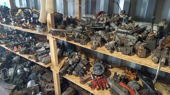 Hydraulické rozvaděče, hydraulické čerpadla,kardany - 5