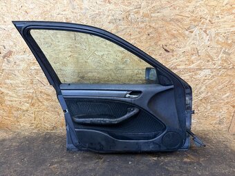 KOMPLETNÍ LEVÉ PŘEDNÍ DVEŘE BMW E46 PŘED.FACELIFT - 5