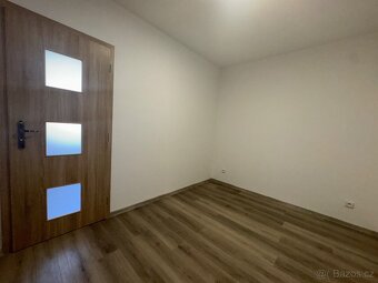 Prodej zrekonstruovaného bytu v Chomutově - 5