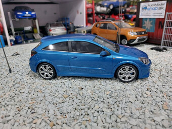 model auta Opel Astra H OPC 2006 Otto mobile 1:18 - 5